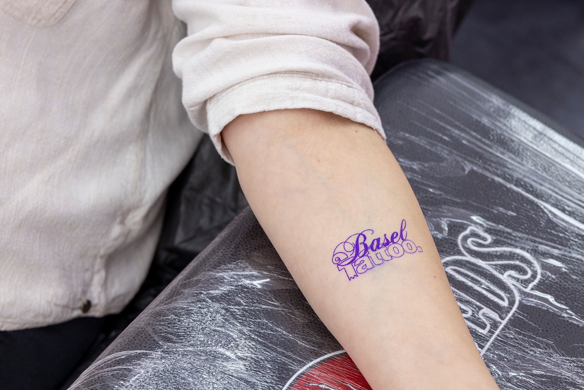 Basel Tattoo Logo kurz vor dem Stechen